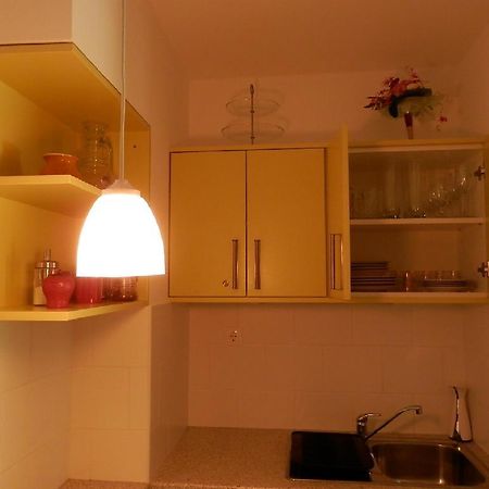 Csiki Apartman Budaors Phòng bức ảnh